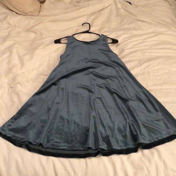 Velvet Dress - Picture 1 of 1